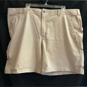 Columbia Men's Regular Fit Khaki Cargo Shorts SZ 44W